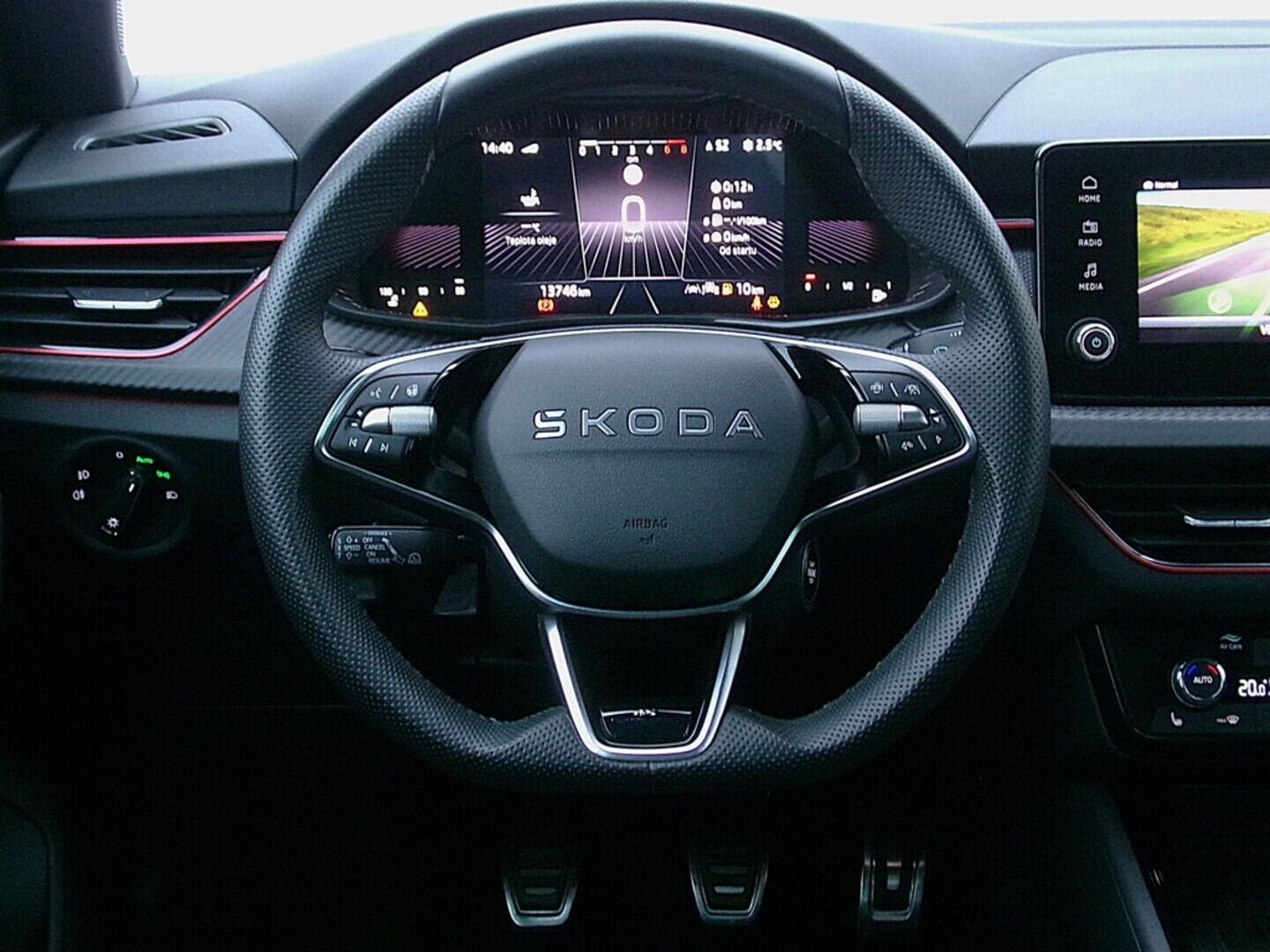 O419V07335_24.webp_KAMIQ Monte Carlo 1.0 TSI 81 kW manuál, DPH