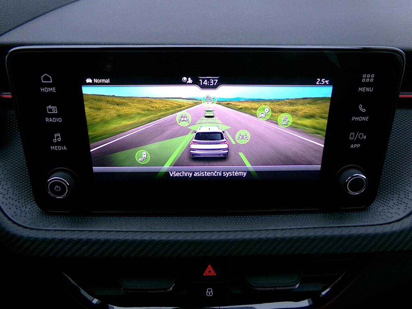 O419V07335_28.webp_KAMIQ Monte Carlo 1.0 TSI 81 kW manuál, DPH