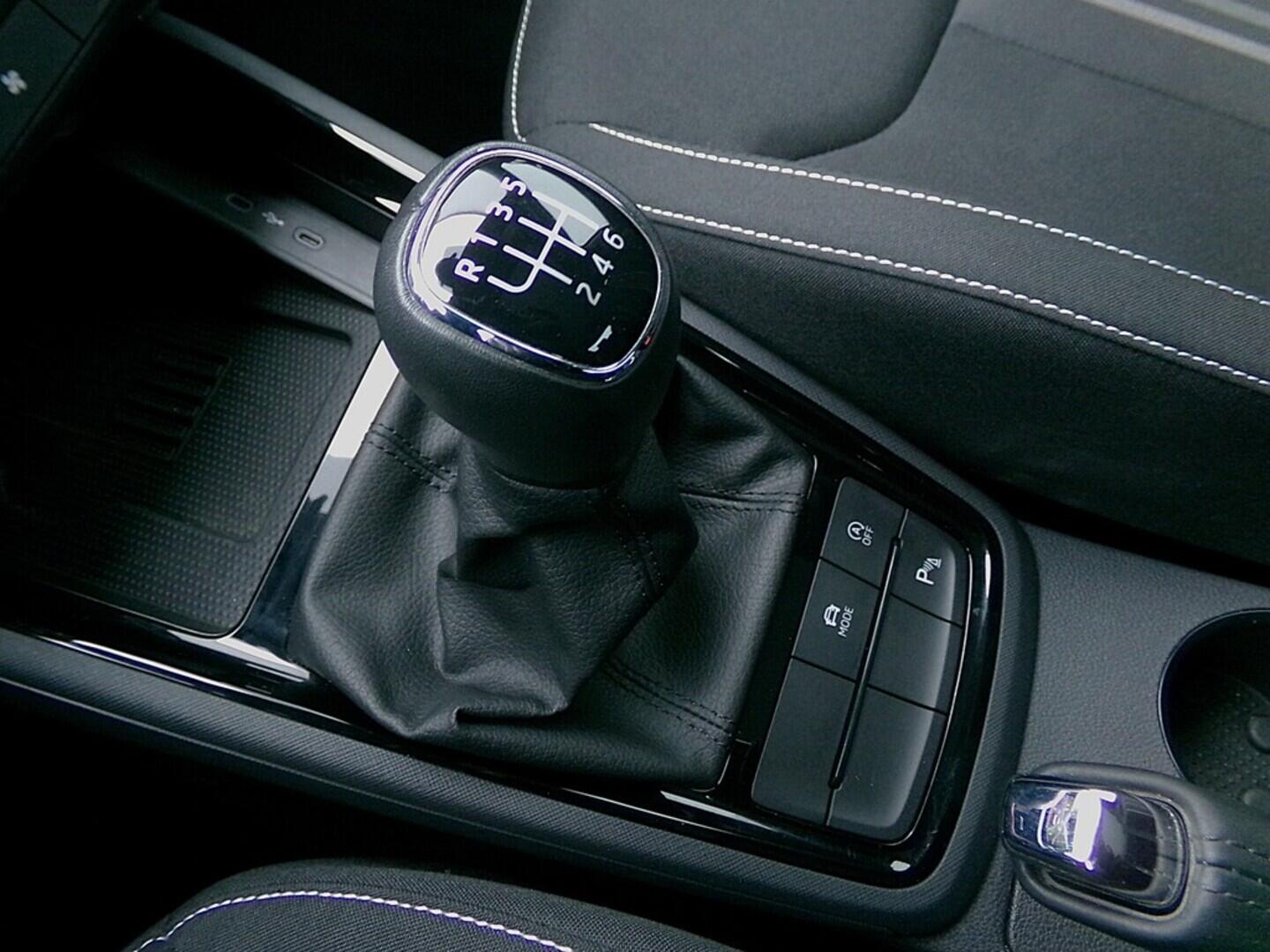 O419V07335_33.webp_KAMIQ Monte Carlo 1.0 TSI 81 kW manuál, DPH