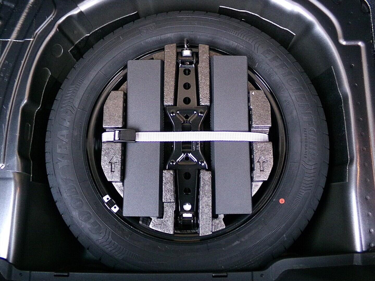 O419V07335_36.webp_KAMIQ Monte Carlo 1.0 TSI 81 kW manuál, DPH