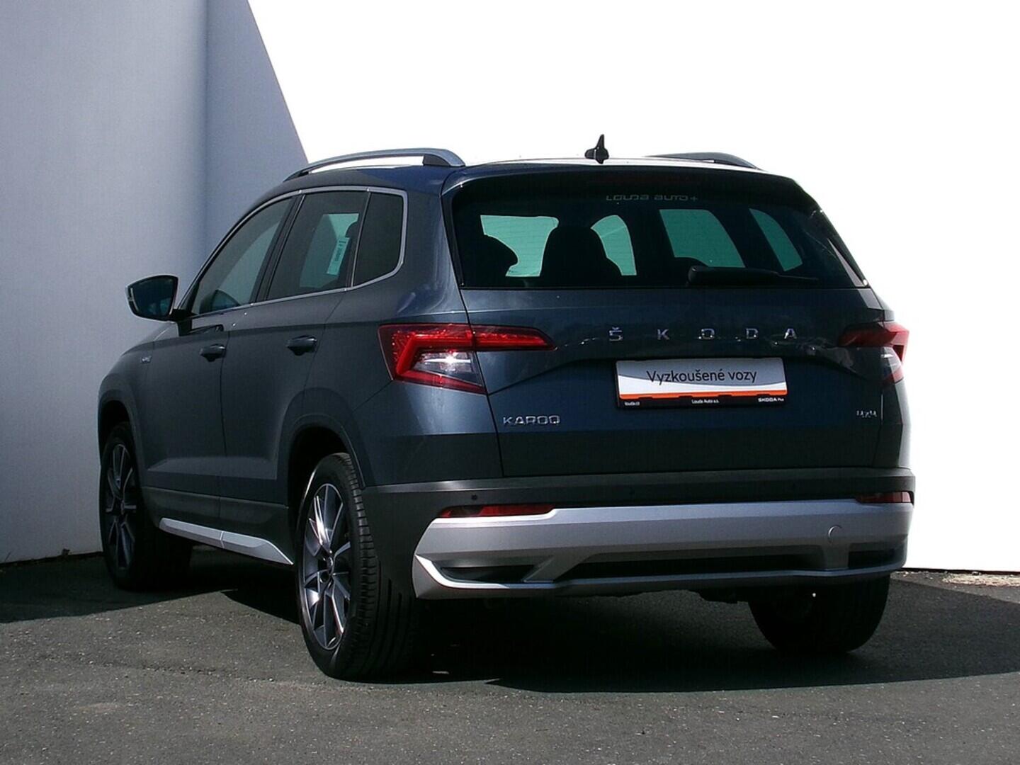 O419V07354_15.webp_KAROQ Scout 2.0 TDI 110 kW automat