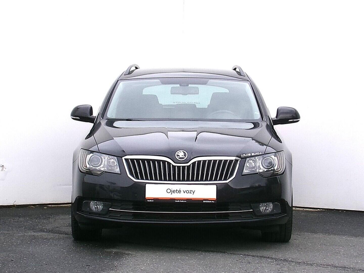 O419V07420_13.webp_SUPERB Ambition 2.0 TDI 103 kW automat