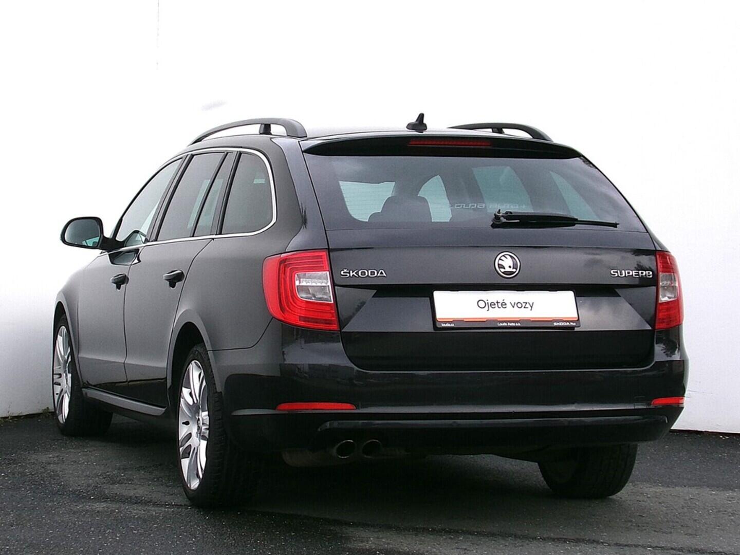 O419V07420_15.webp_SUPERB Ambition 2.0 TDI 103 kW automat