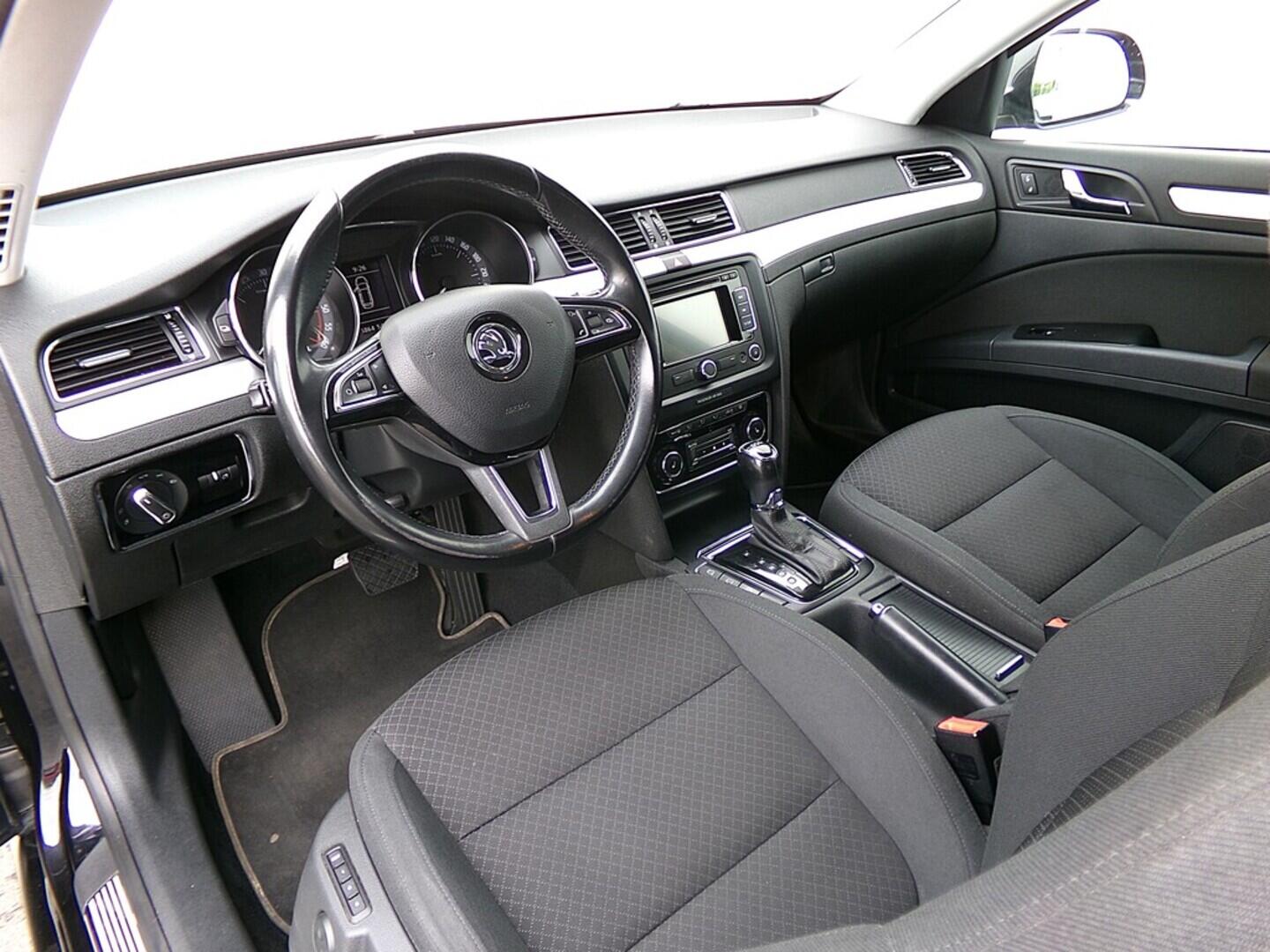 O419V07420_19.webp_SUPERB Ambition 2.0 TDI 103 kW automat