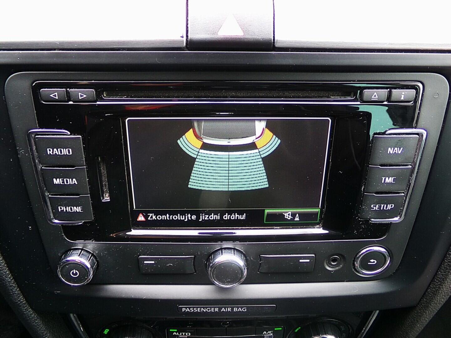 O419V07420_27.webp_SUPERB Ambition 2.0 TDI 103 kW automat