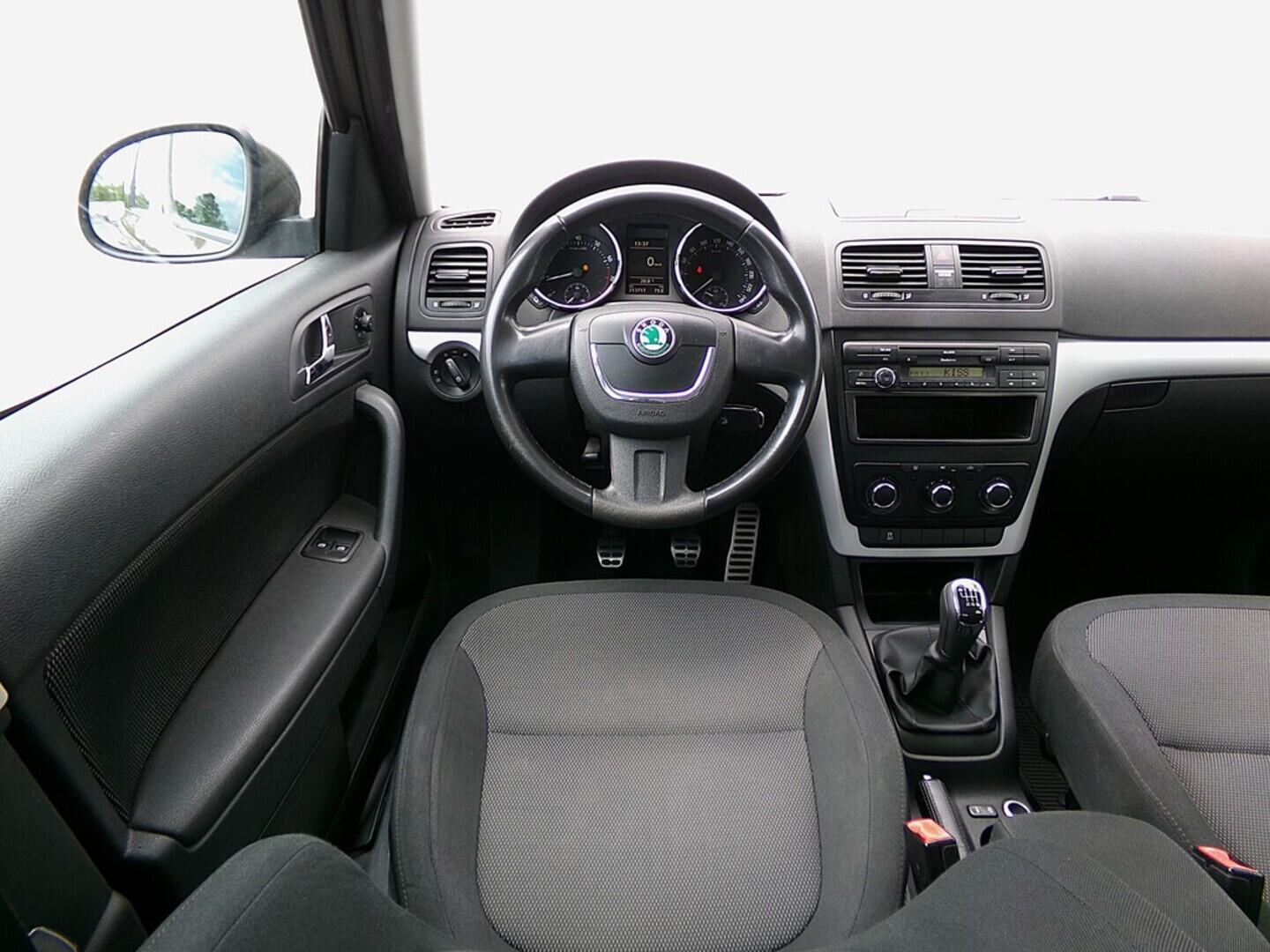 O419V07437_24.webp_YETI Ambition 1.2 TSI 77 kW manuál