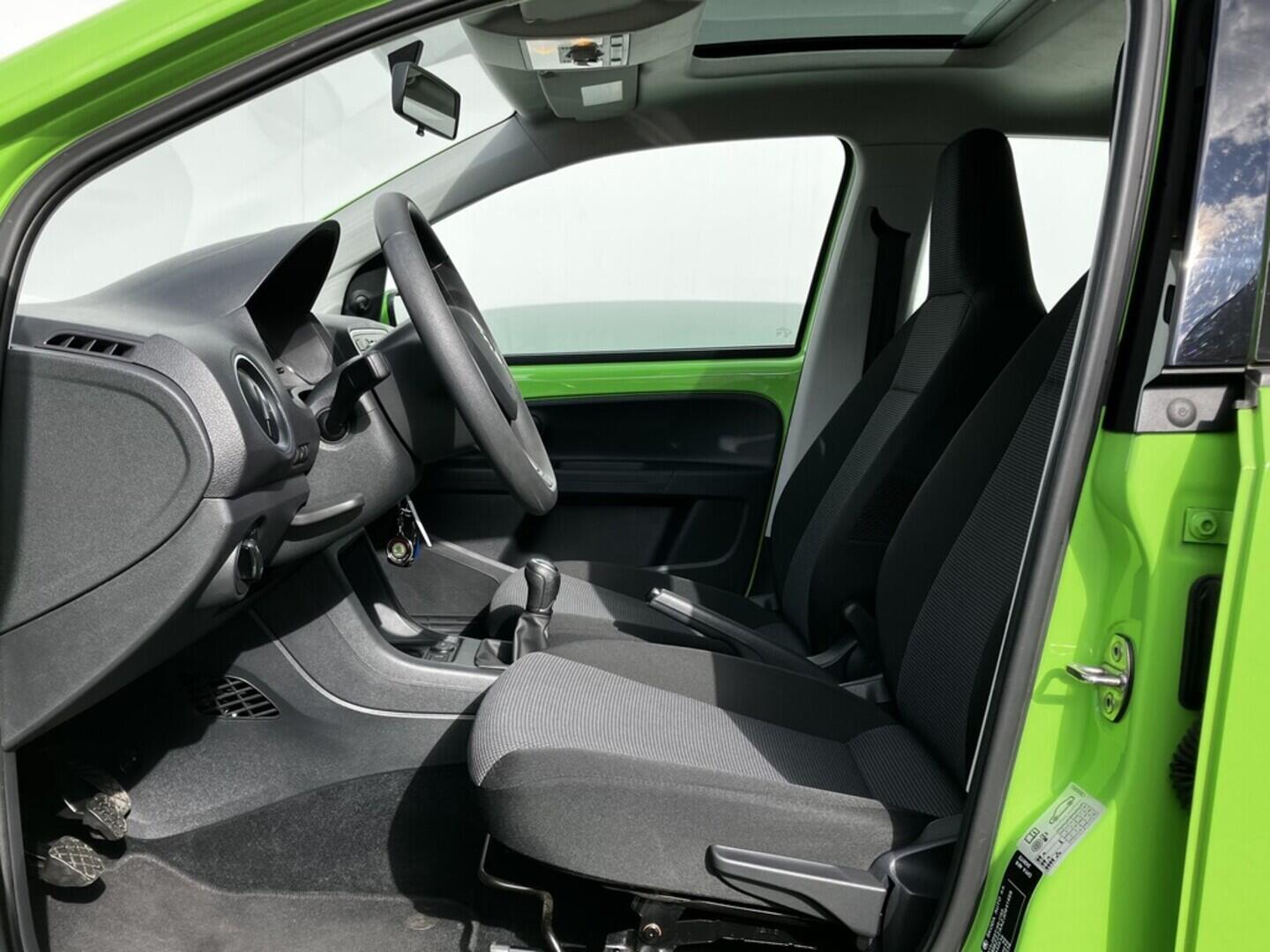 O419V07472_20.webp_CITIGO Ambition 1.0  44 kW manuál