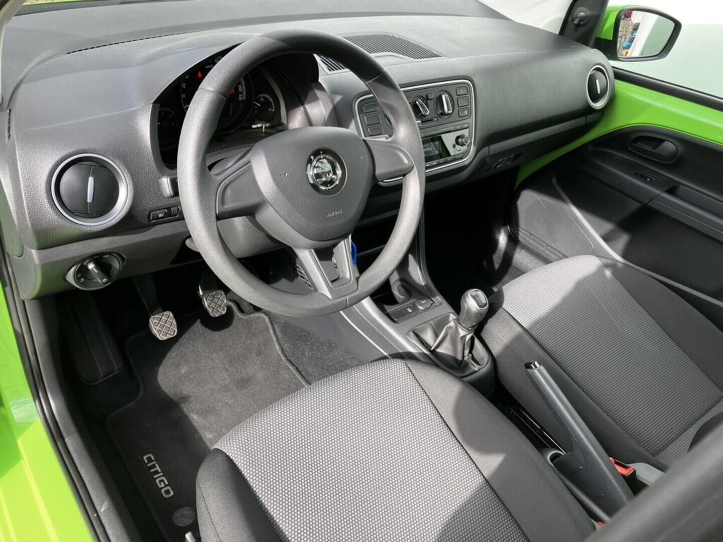 O419V07472_21.webp_CITIGO Ambition 1.0  44 kW manuál