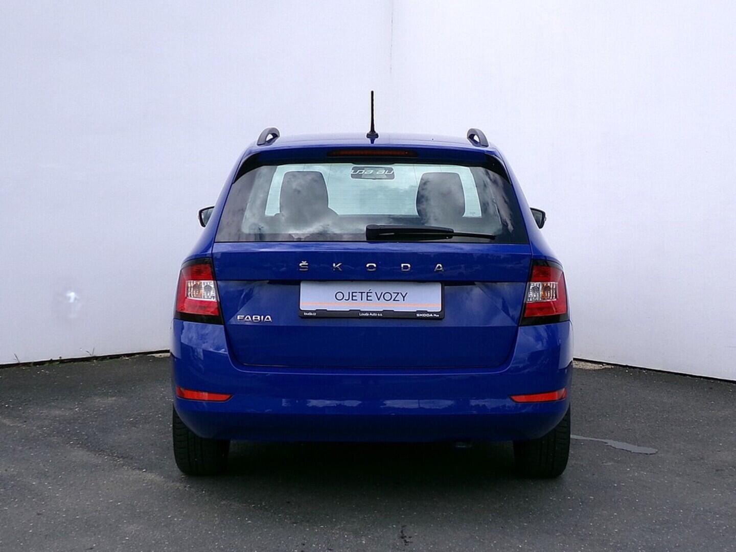 O419V07476_17.webp_FABIA  1.0 TSI 70 kW manuál, DPH