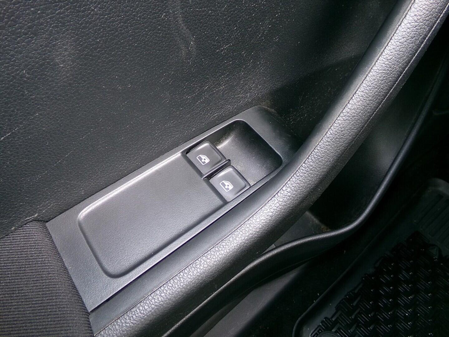 O419V07476_21.webp_FABIA  1.0 TSI 70 kW manuál, DPH