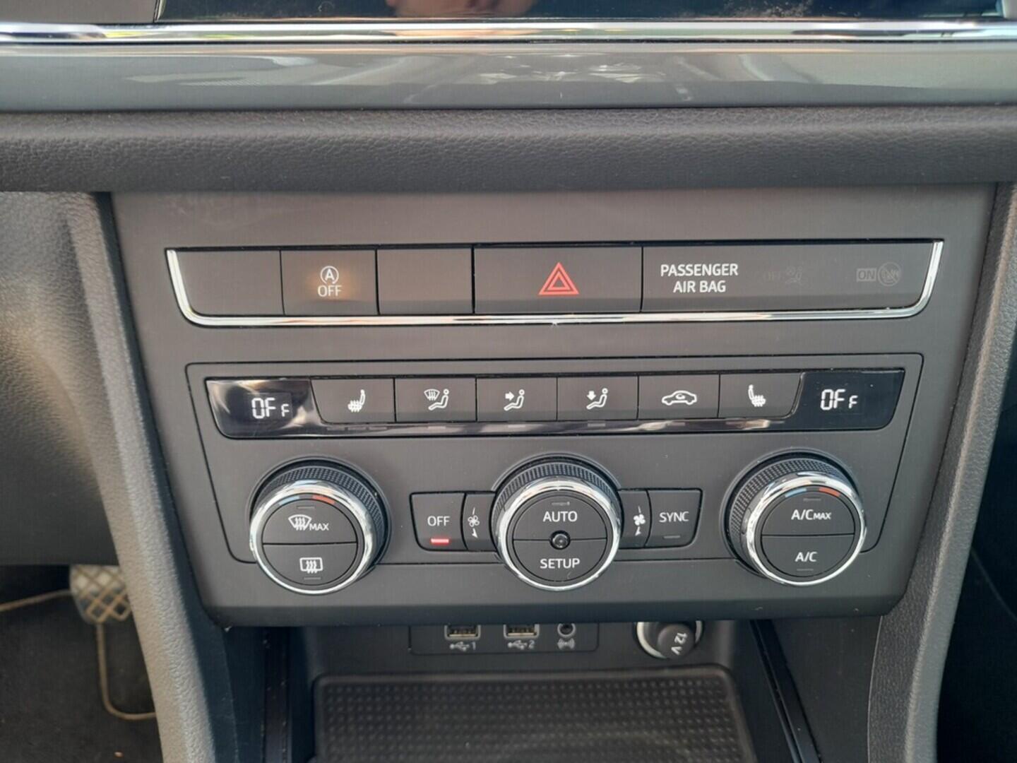 O419V07484_27.webp_ATECA  1.6 TDI 85 kW manuál, DPH