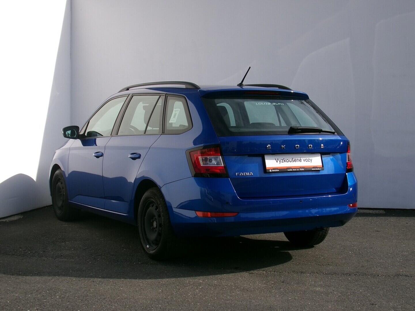 O419V07497_15.webp_FABIA Active 1.0 TSI 70 kW manuál, DPH