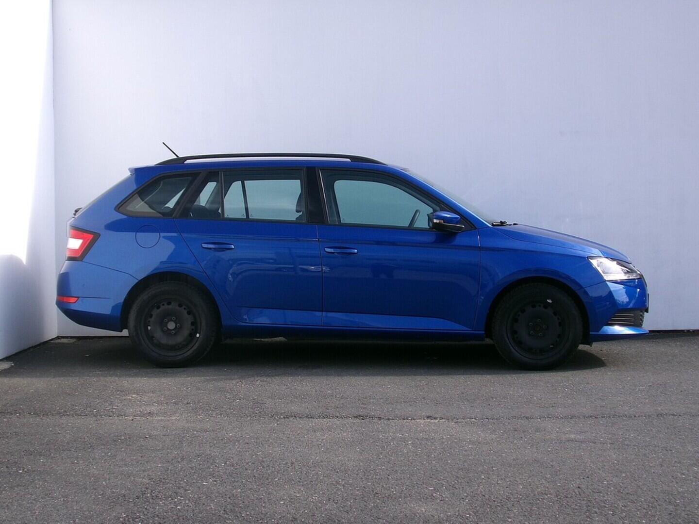 O419V07497_16.webp_FABIA Active 1.0 TSI 70 kW manuál, DPH