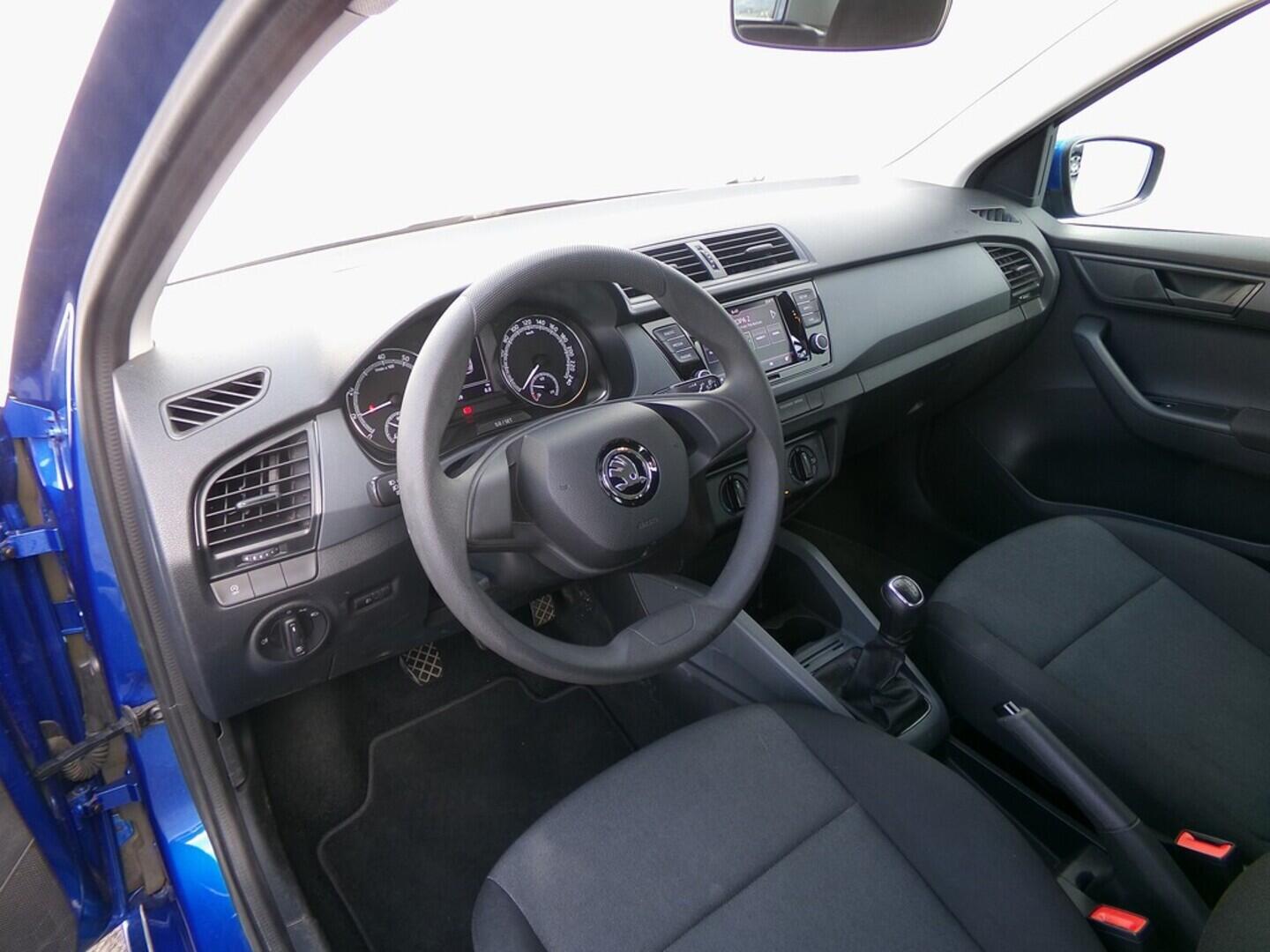 O419V07497_19.webp_FABIA Active 1.0 TSI 70 kW manuál, DPH