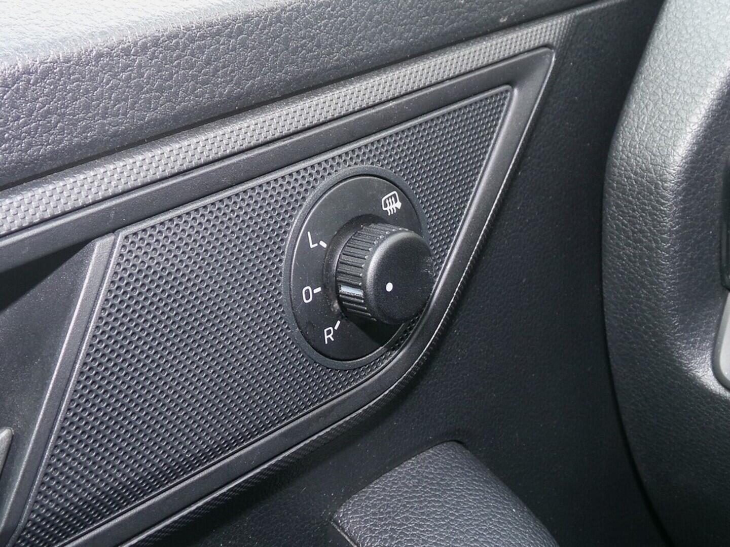 O419V07497_22.webp_FABIA Active 1.0 TSI 70 kW manuál, DPH
