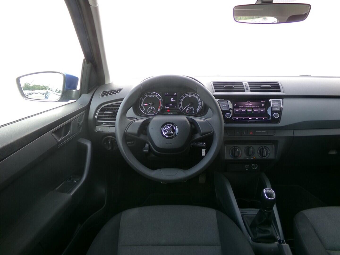 O419V07497_25.webp_FABIA Active 1.0 TSI 70 kW manuál, DPH