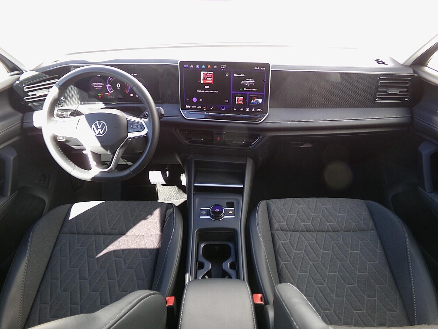 O419V07529_18.webp_TIGUAN life 2.0 TDI 110 kW automat, DPH