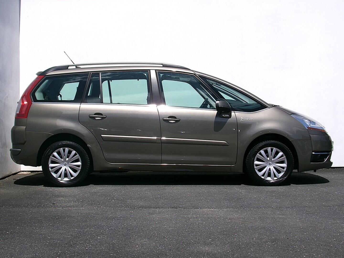 O419V07553_16.webp_C4 PICASSO  1.6  80 kW manuál