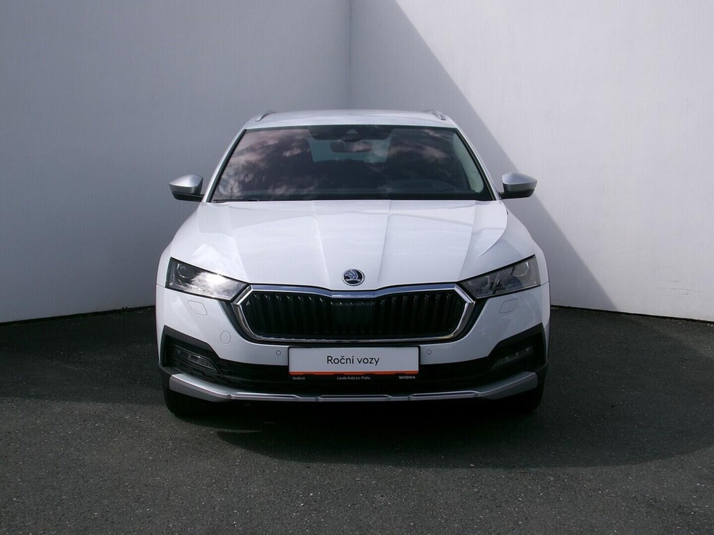 O419V07562_13.webp_OCTAVIA Scout 2.0 TSI 140 kW automat, DPH