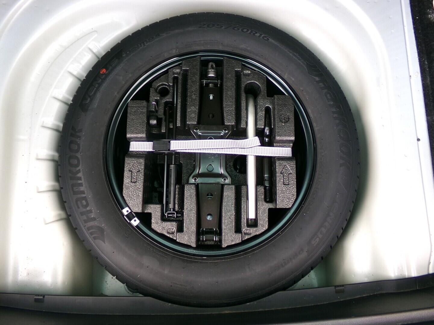 O419V07562_38.webp_OCTAVIA Scout 2.0 TSI 140 kW automat, DPH