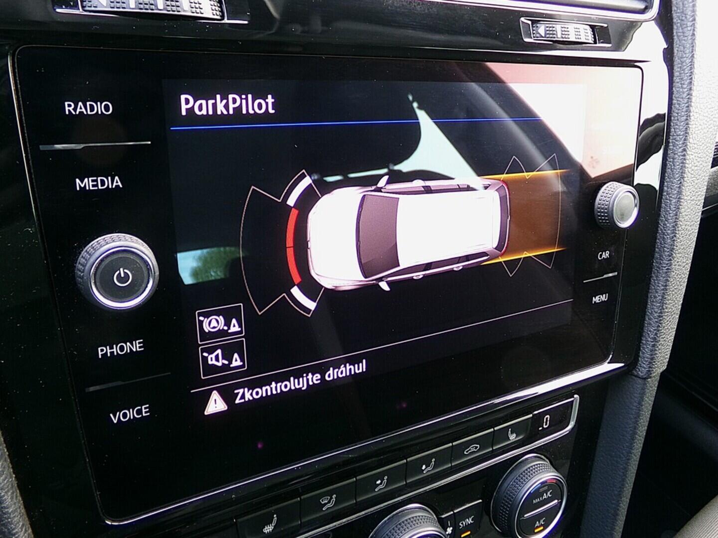 O419V07566_27.webp_GOLF VARIANT Highline 1.5 TSI 110 kW automat