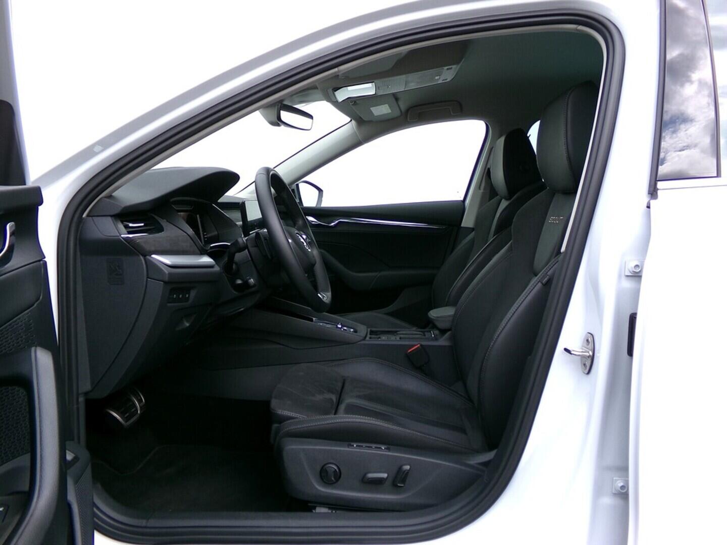 O419V07568_20.webp_OCTAVIA Scout 2.0 TSI 140 kW automat, DPH