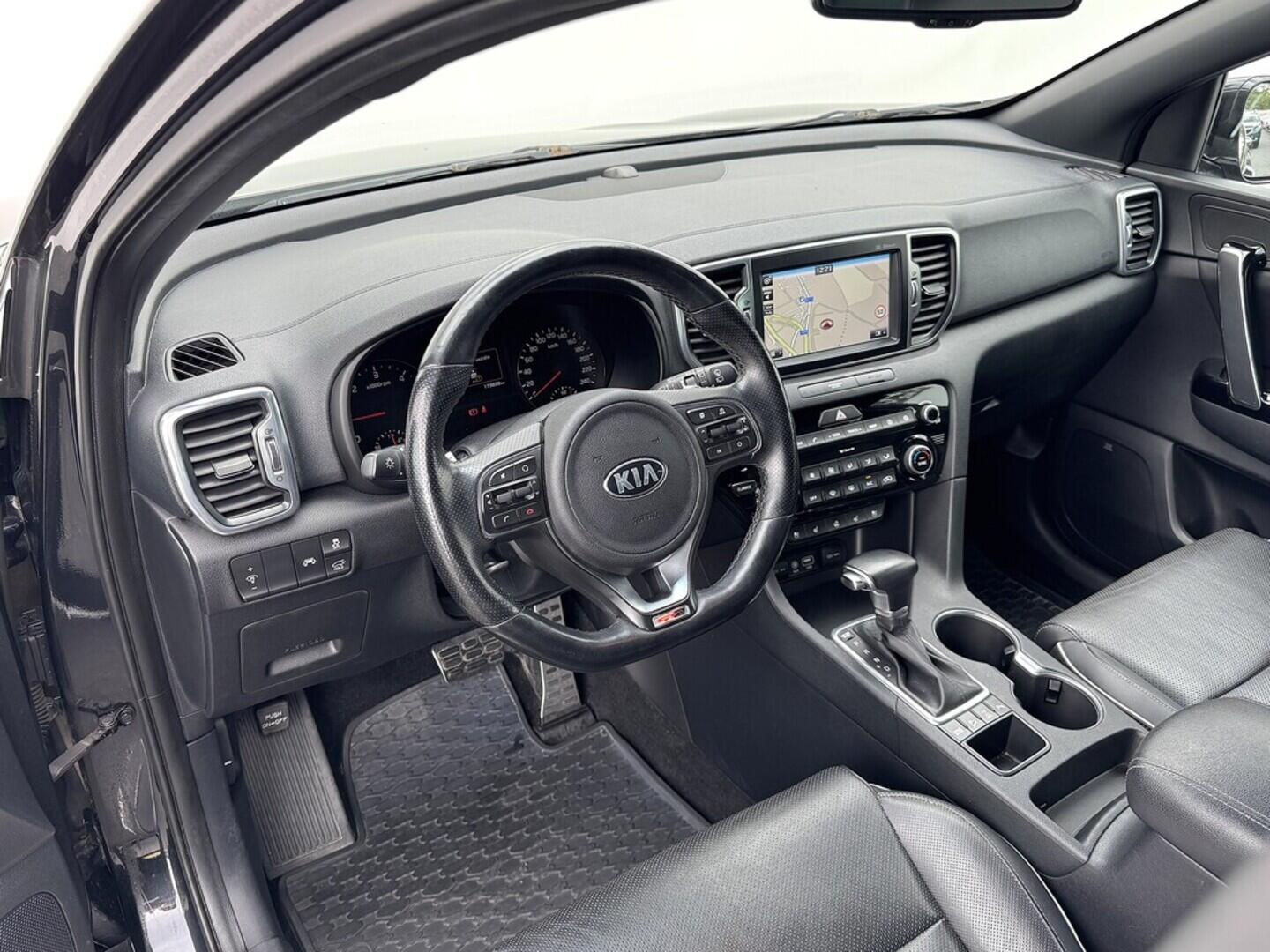 O419V07573_19.webp_SPORTAGE GT Line 2.0  136 kW automat
