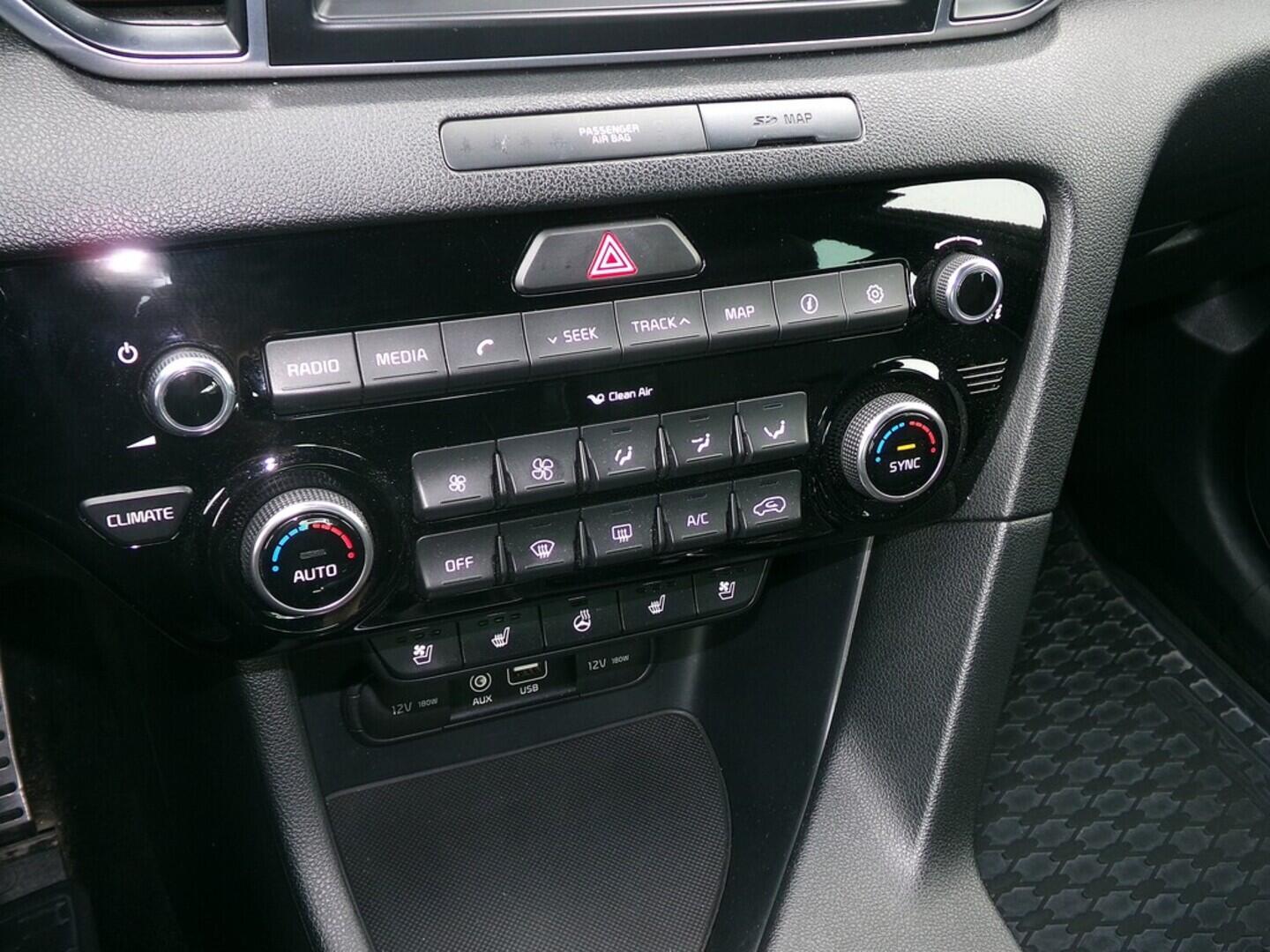 O419V07573_28.webp_SPORTAGE GT Line 2.0  136 kW automat