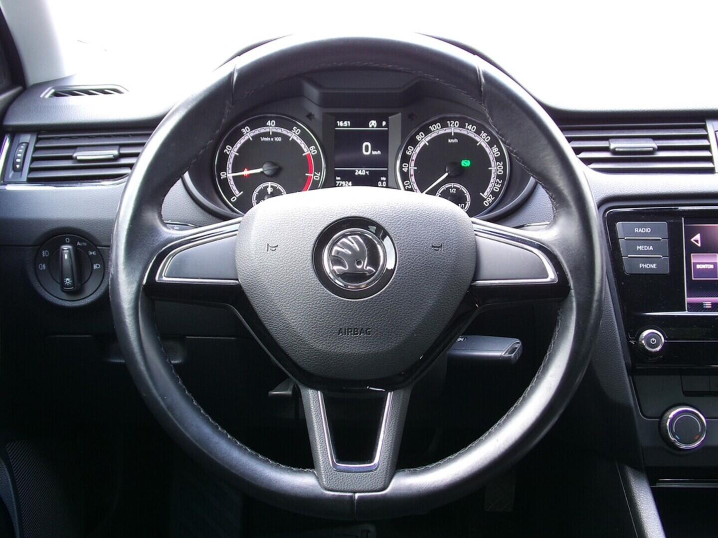 O419V07586_22.webp_OCTAVIA Ambition 1.5 TSI 110 kW automat