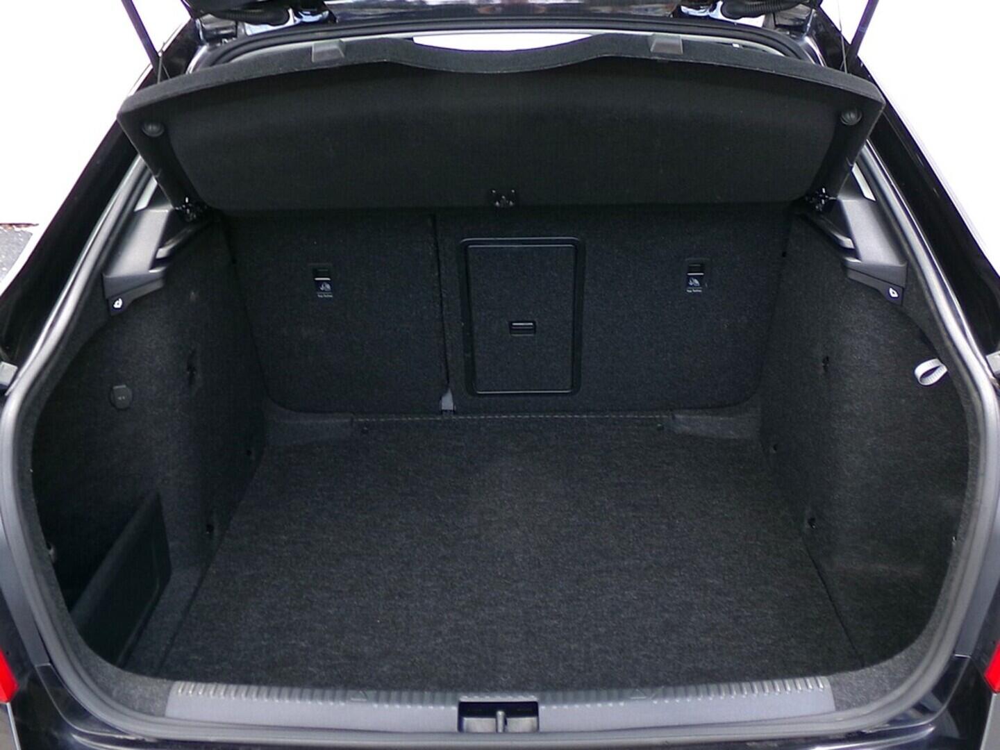 O419V07586_30.webp_OCTAVIA Ambition 1.5 TSI 110 kW automat