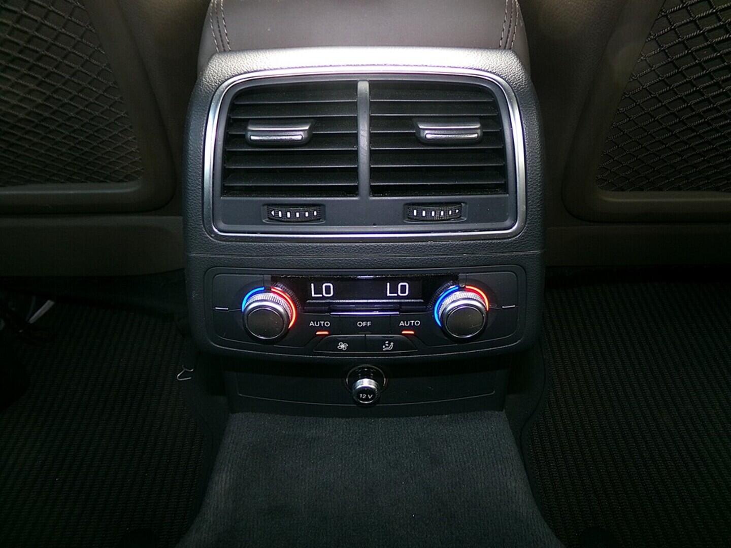 O419V07593_30.webp_A6 ALLROAD QUATTRO Allroad 3.0 TDI 180 kW automat