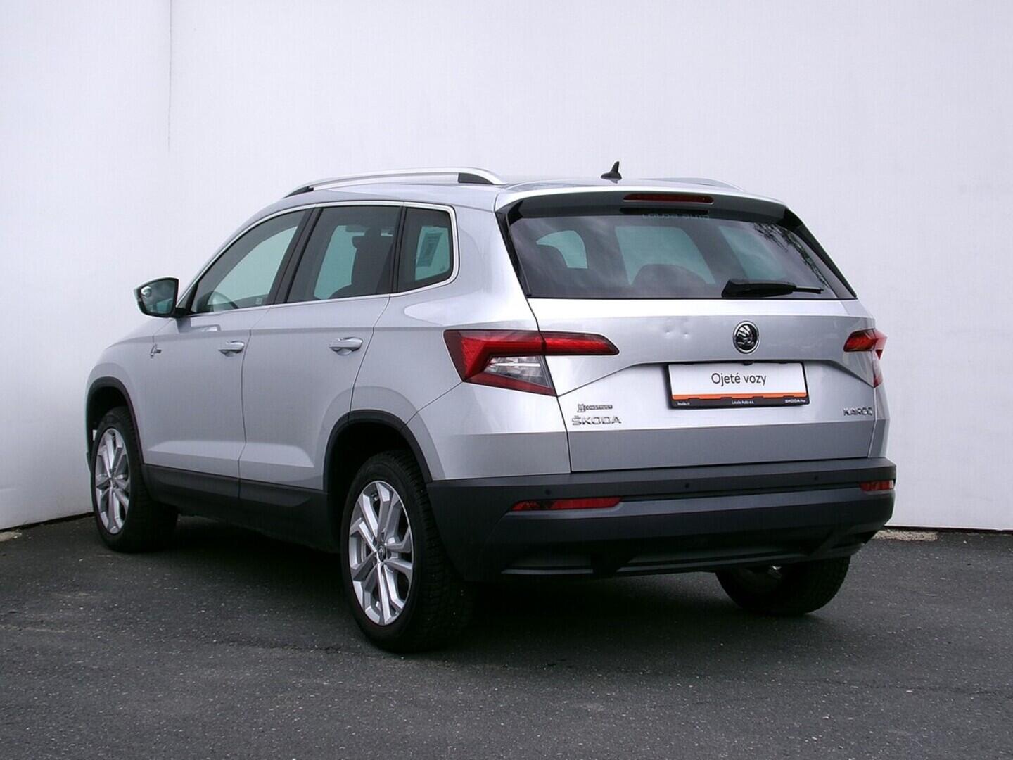 O419V07595_15.webp_KAROQ Style 1.5 TSI 110 kW manuál