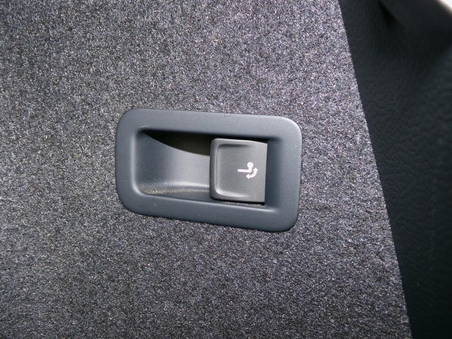 O419V07595_33.webp_KAROQ Style 1.5 TSI 110 kW manuál