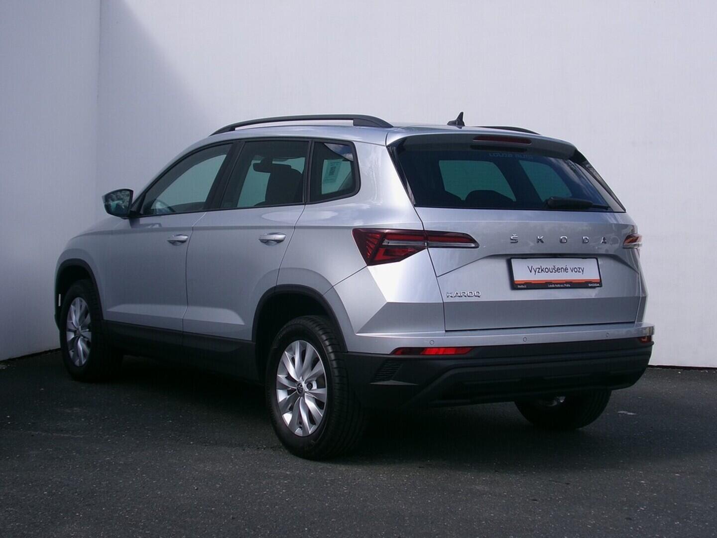 O419V07613_15.webp_KAROQ Ambition 1.5 TSI 110 kW manuál, DPH