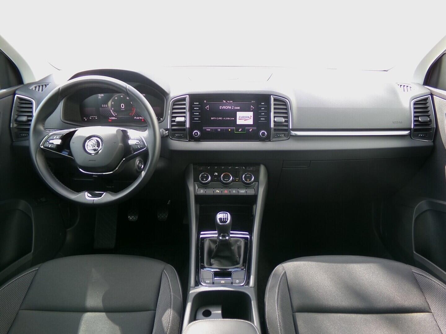 O419V07613_18.webp_KAROQ Ambition 1.5 TSI 110 kW manuál, DPH