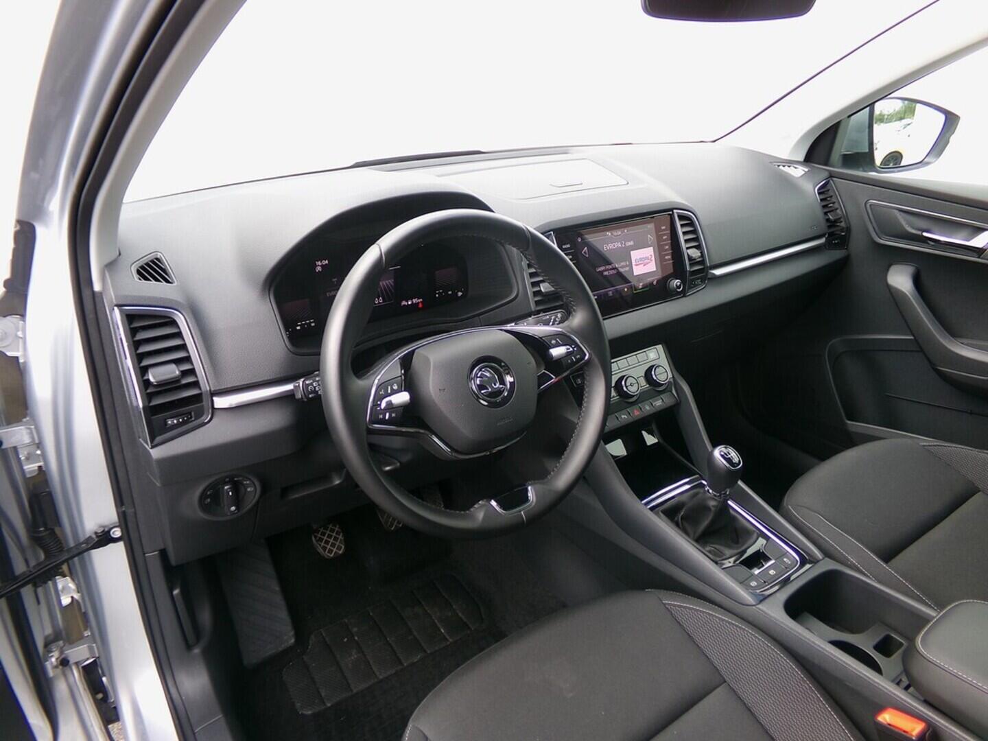 O419V07613_19.webp_KAROQ Ambition 1.5 TSI 110 kW manuál, DPH