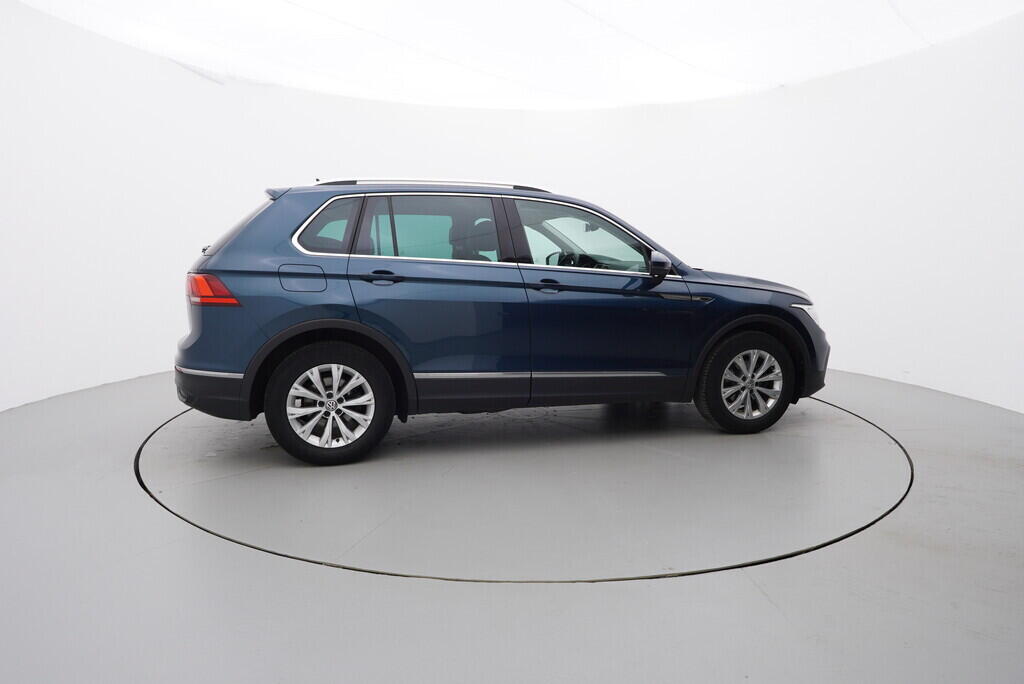 O419V07639_15.webp_TIGUAN life 1.5 TSI 110 kW manuál, DPH