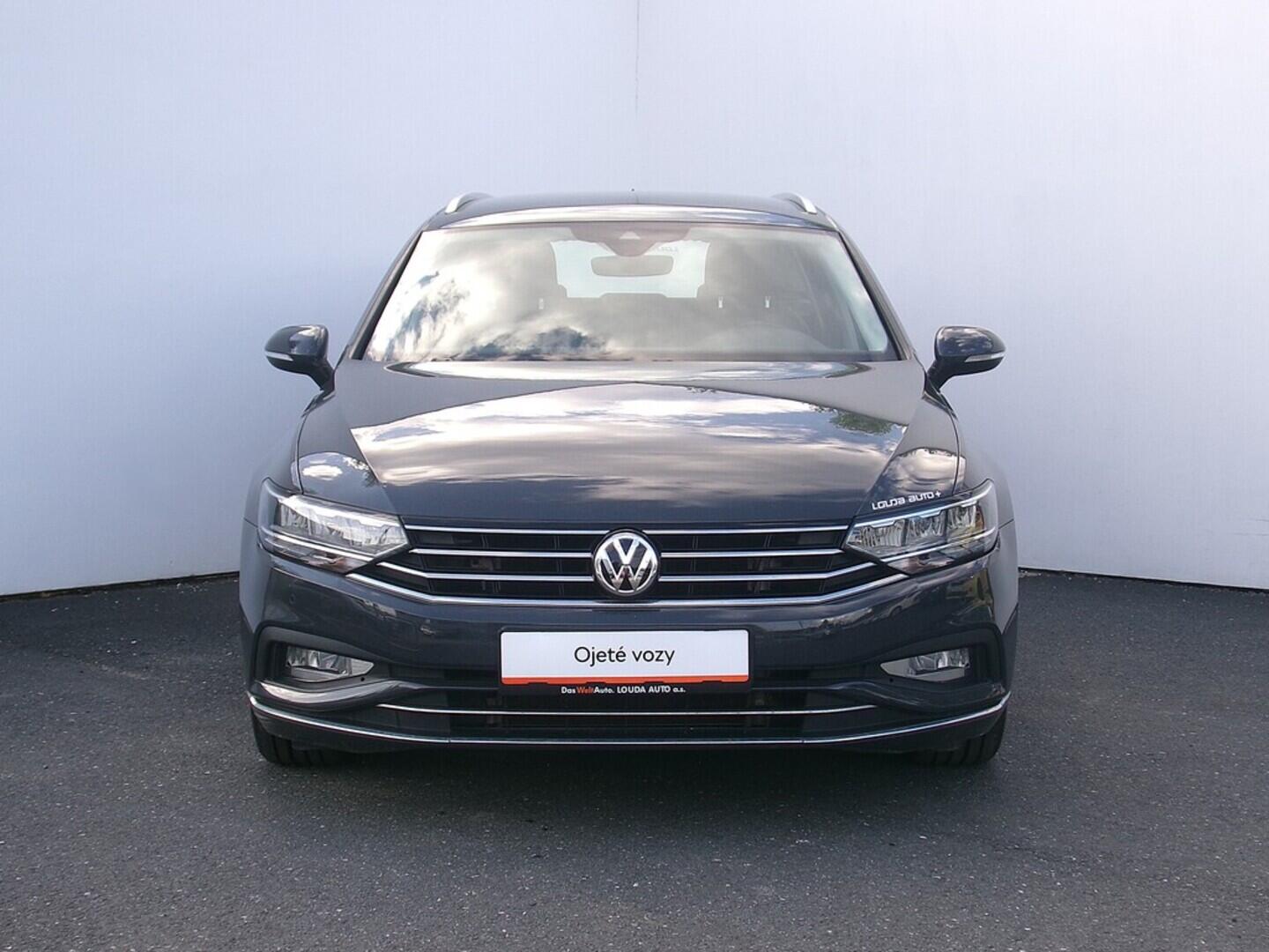 O419V07640_13.webp_PASSAT Elegance 2.0 TDI 110 kW automat