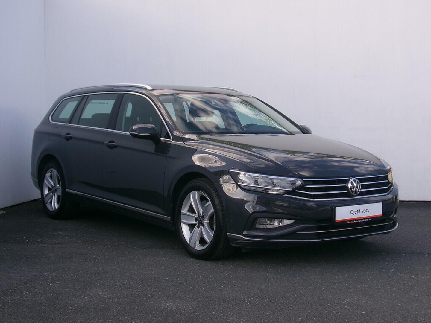 O419V07640_14.webp_PASSAT Elegance 2.0 TDI 110 kW automat