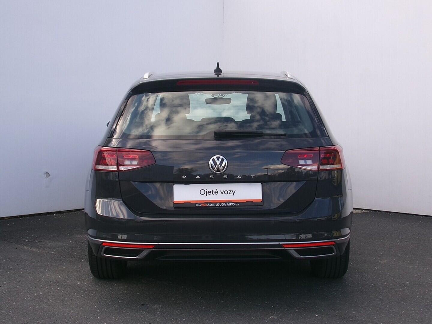 O419V07640_17.webp_PASSAT Elegance 2.0 TDI 110 kW automat