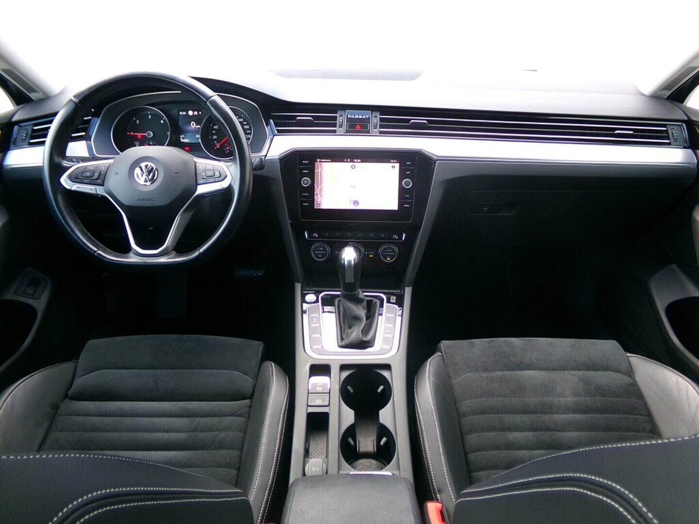 O419V07640_18.webp_PASSAT Elegance 2.0 TDI 110 kW automat