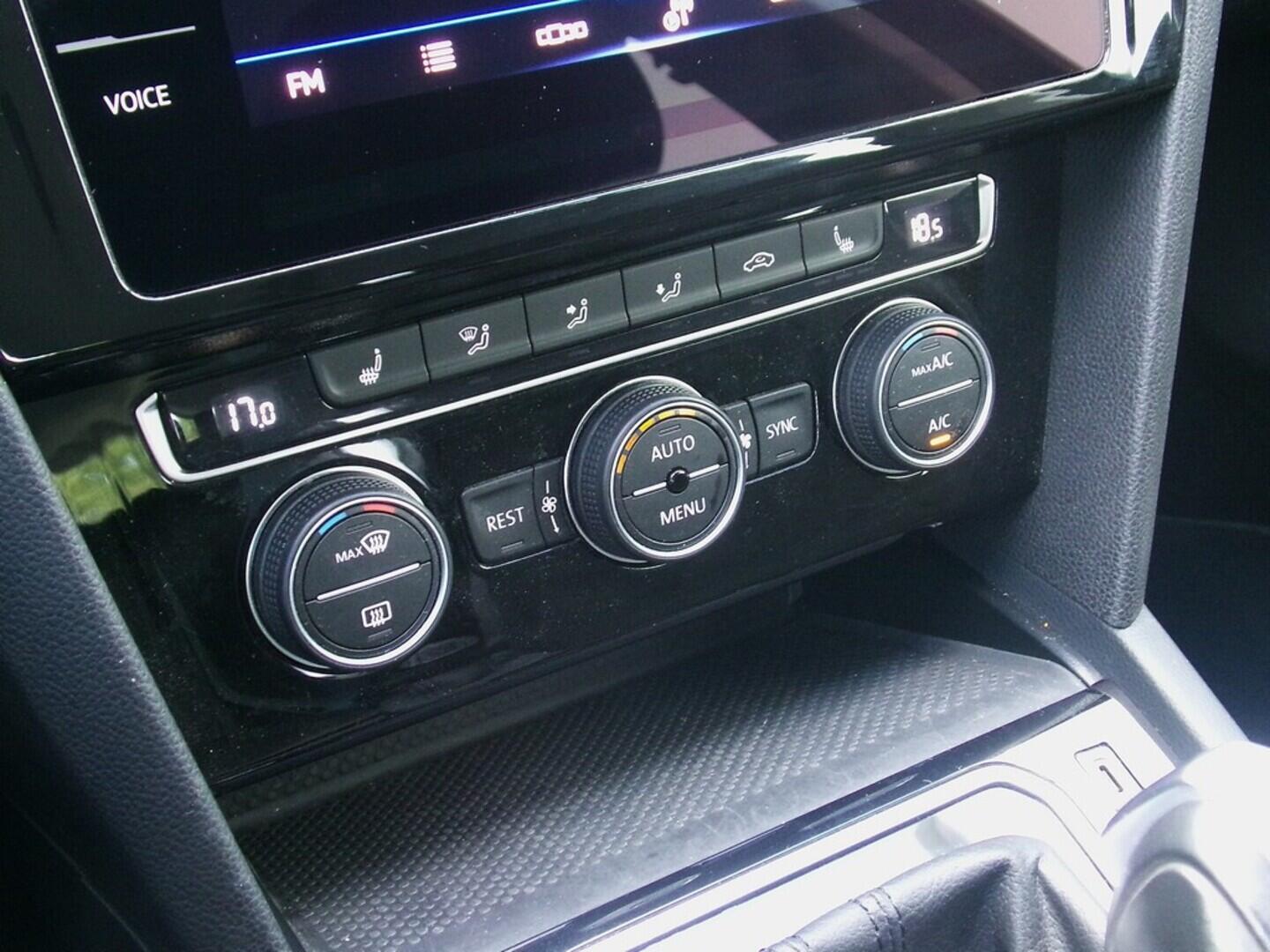 O419V07640_29.webp_PASSAT Elegance 2.0 TDI 110 kW automat