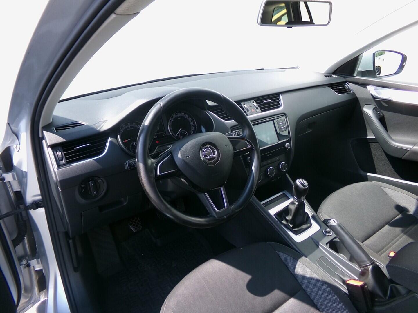 O419V07641_19.webp_OCTAVIA Ambition 1.6 TDI 85 kW manuál, DPH