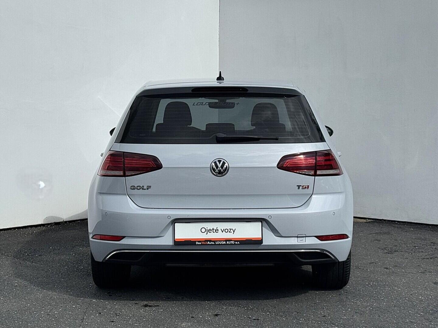 O419V07647_17.webp_GOLF Comfortline 1.4 TSI 110 kW manuál