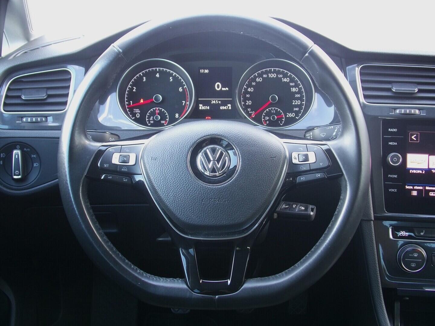 O419V07647_22.webp_GOLF Comfortline 1.4 TSI 110 kW manuál