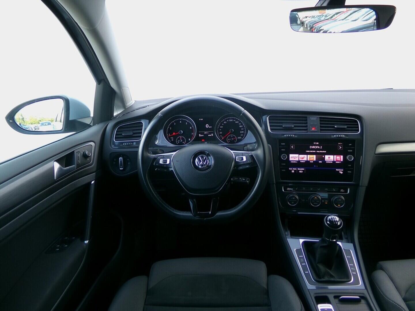 O419V07647_23.webp_GOLF Comfortline 1.4 TSI 110 kW manuál