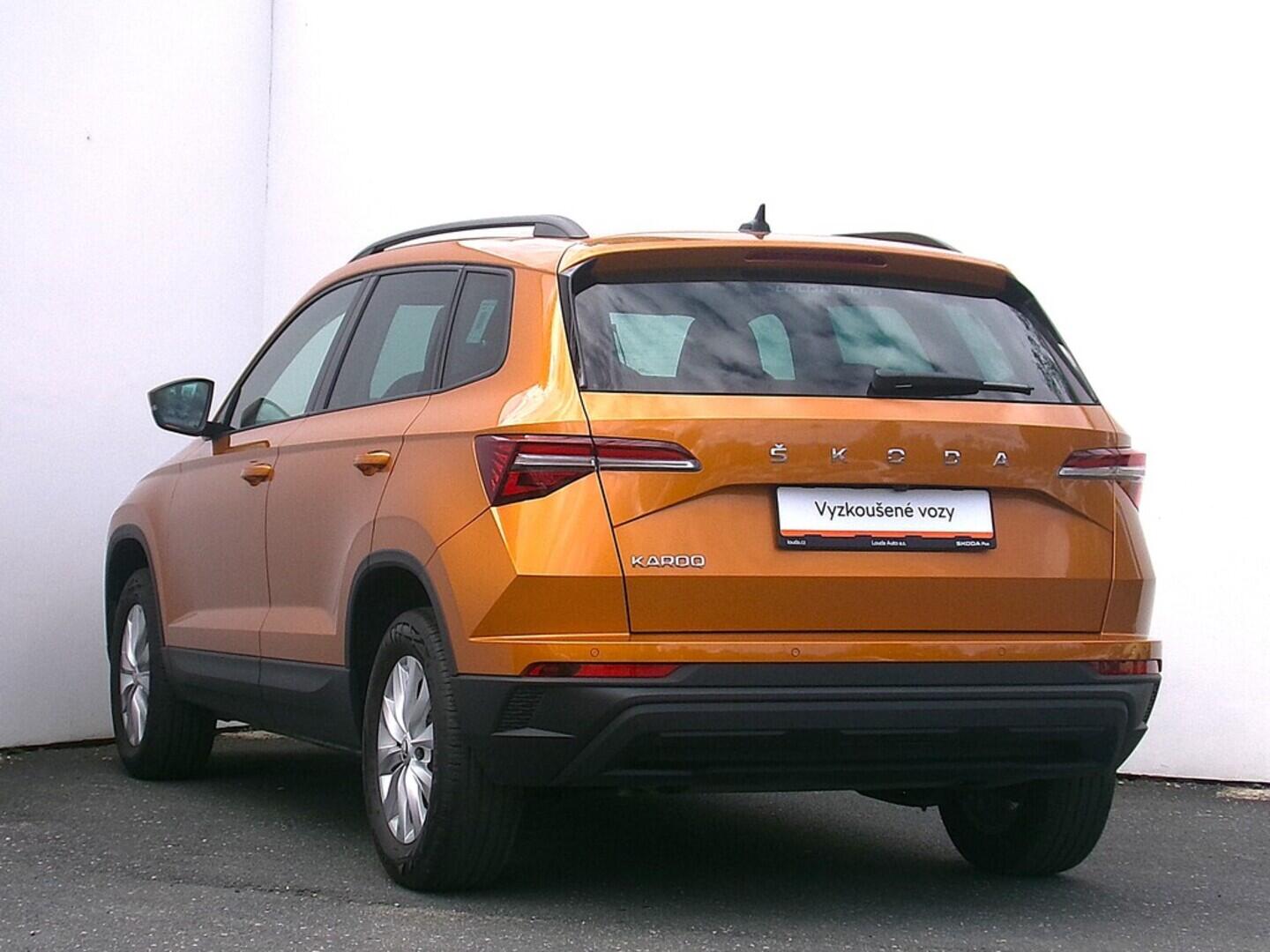 O419V07650_15.webp_KAROQ Ambition 1.5 TSI 110 kW manuál, DPH