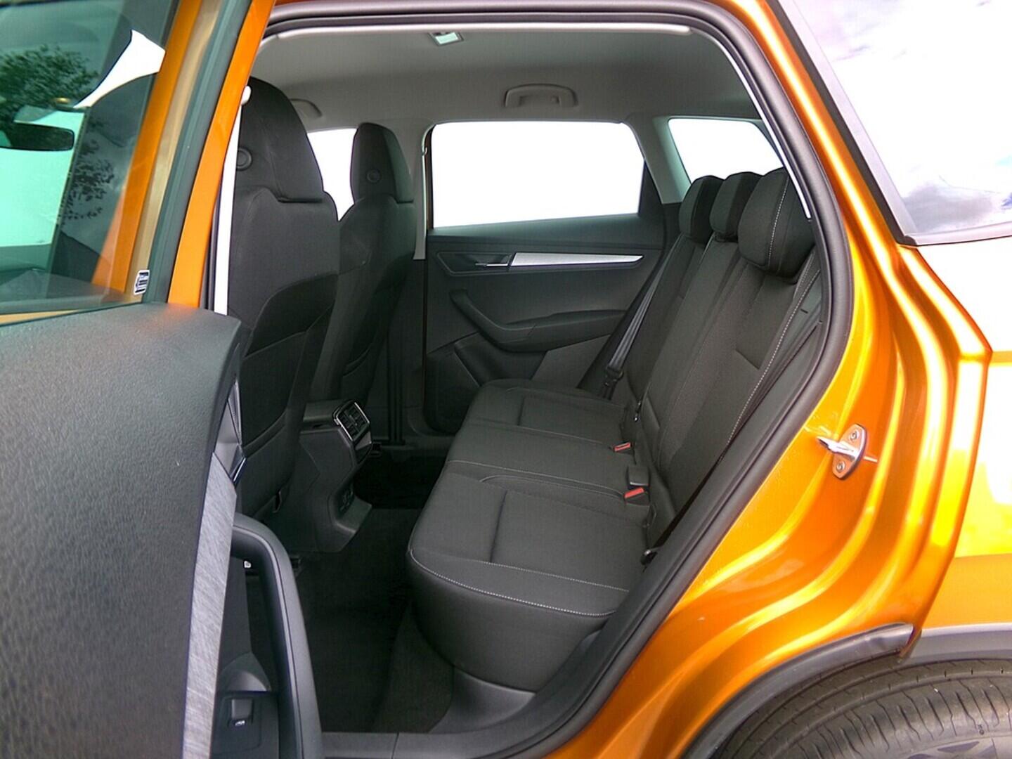 O419V07650_35.webp_KAROQ Ambition 1.5 TSI 110 kW manuál, DPH