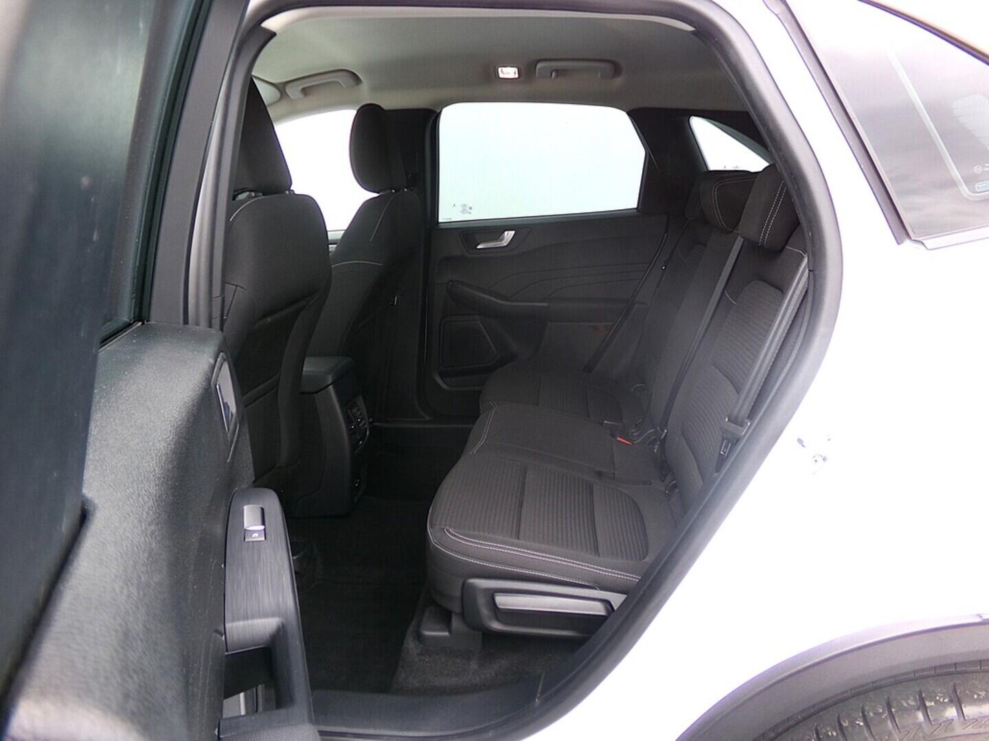 O419V07652_35.webp_KUGA Titanium 1.5  88 kW automat