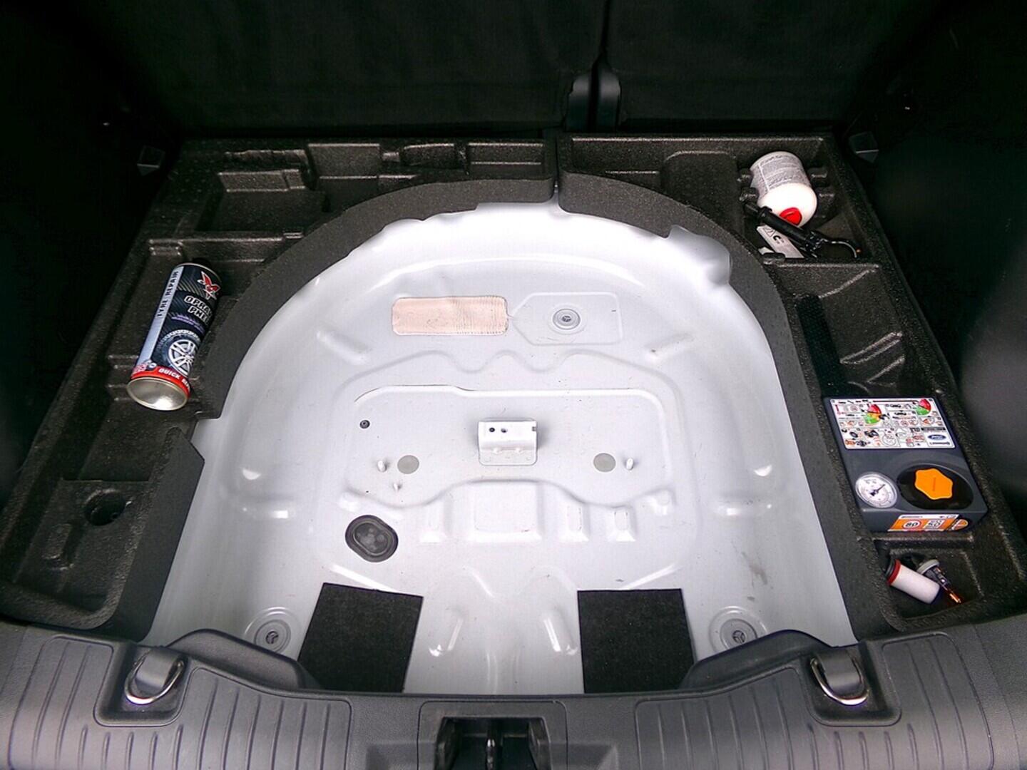O419V07652_37.webp_KUGA Titanium 1.5  88 kW automat